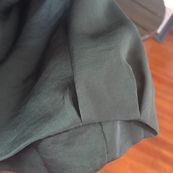 TALBOTS silk looking top - Picture 4 of 6